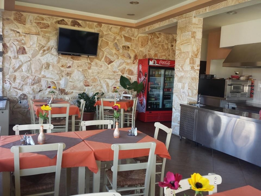 &Alpha;&gamma;&kappa;&iota;&sigma;&tau;&rho;&omega;&theta;&epsilon;ί&tau;&epsilon; &ndash; Snack bar/ Pizza